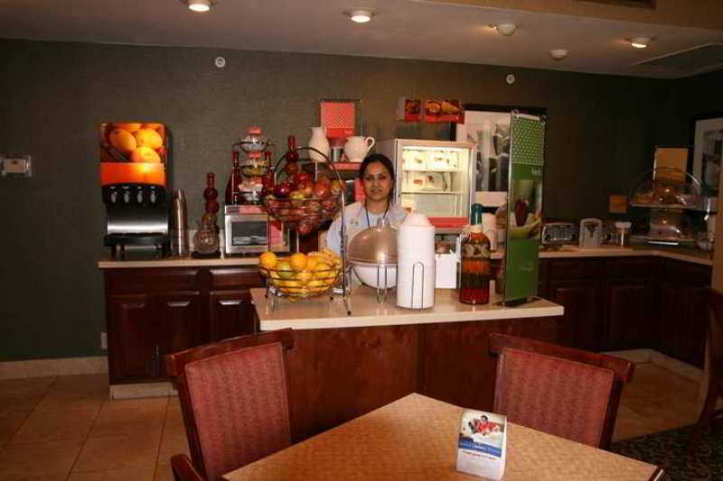 Hampton Inn Charlotte North Lake Norman Cornelius Restaurant foto